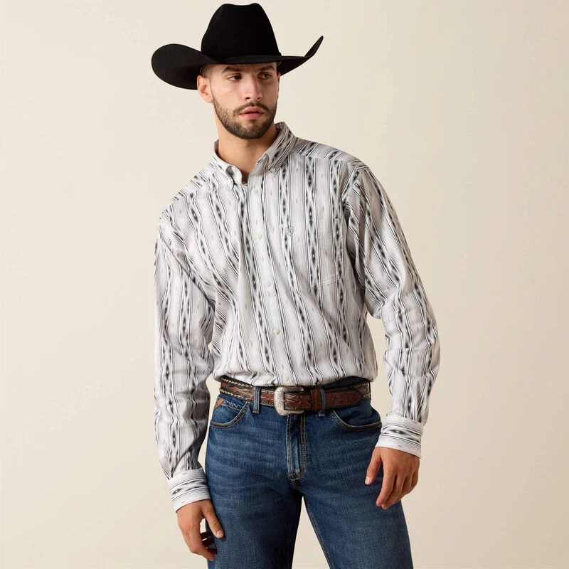 Ariat Men's Everything Classic Fit Long-Sleeve Shirt - Image 4