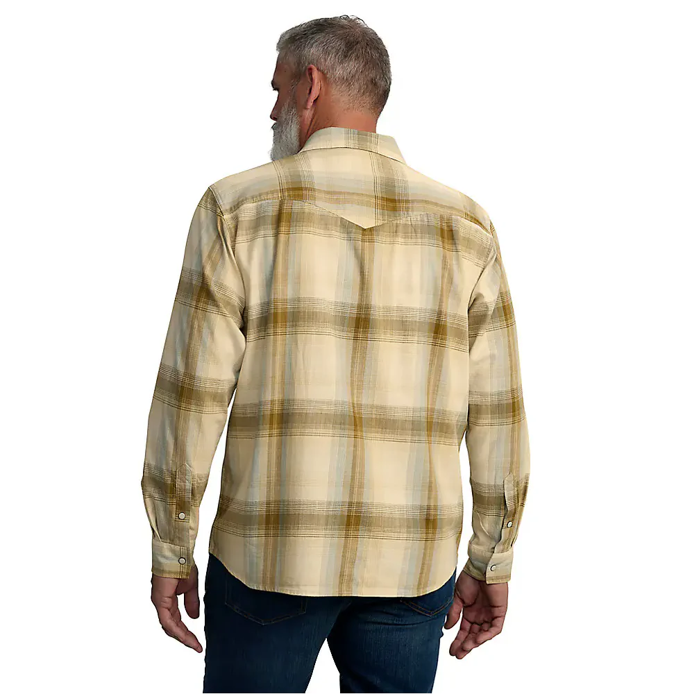 Carhartt Men's Montana Rugged Flex Lightweight Snap Front Long Sleeve Plaid Shirt - Image 2