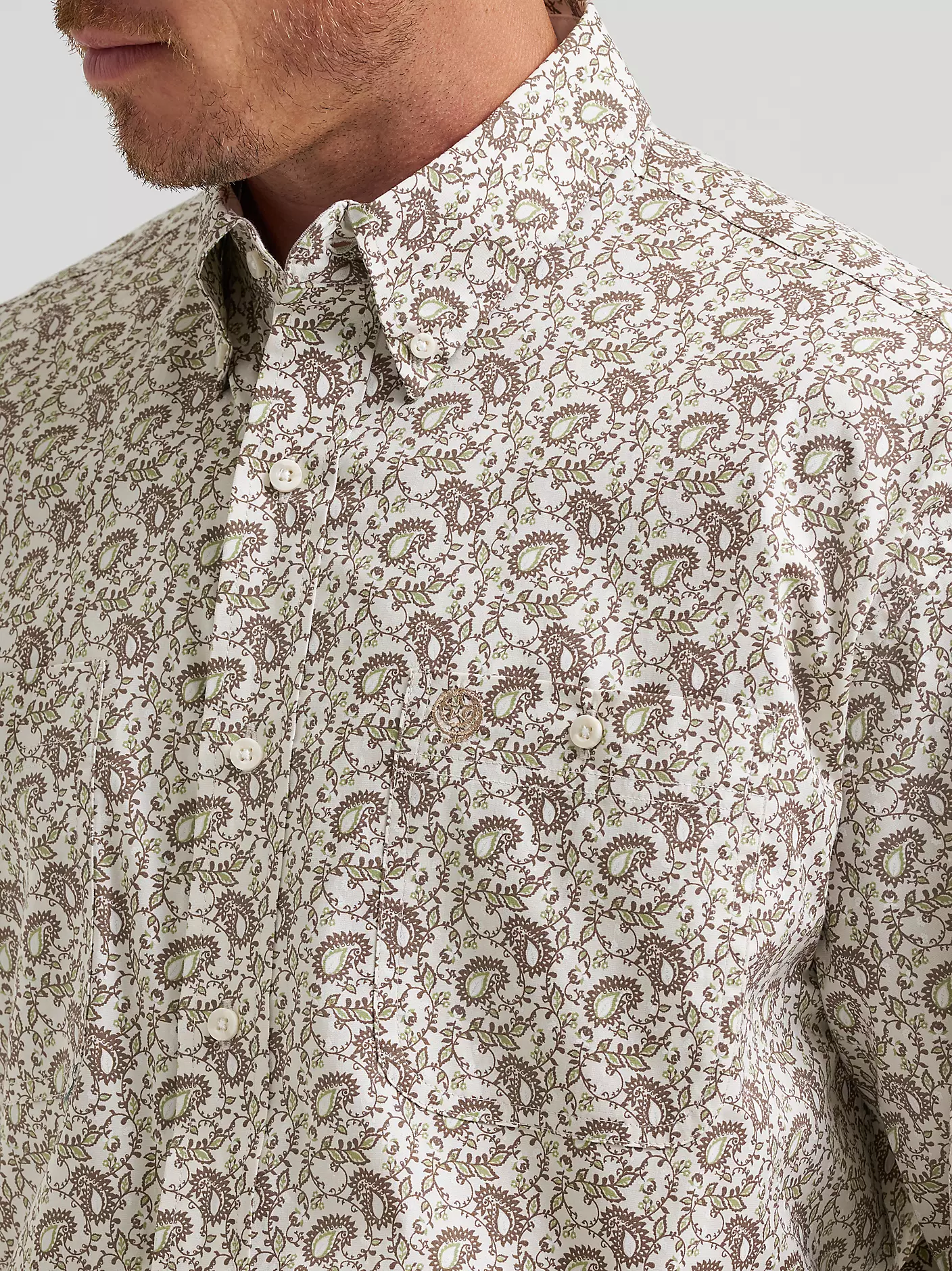 Wrangler Men's George Strait Long-Sleeve Button Down Two Pocket Shirt - Image 3