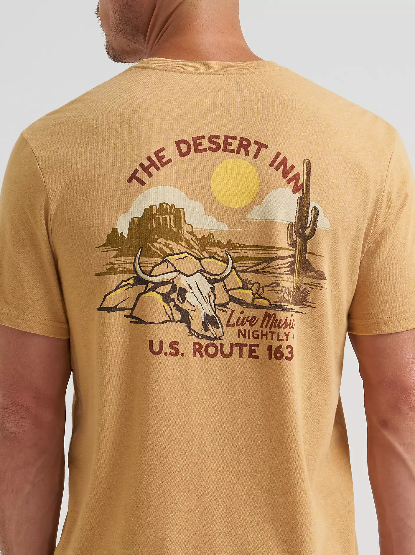 Wrangler Men's The Desert Inn Back Graphic T-Shirt - Image 3